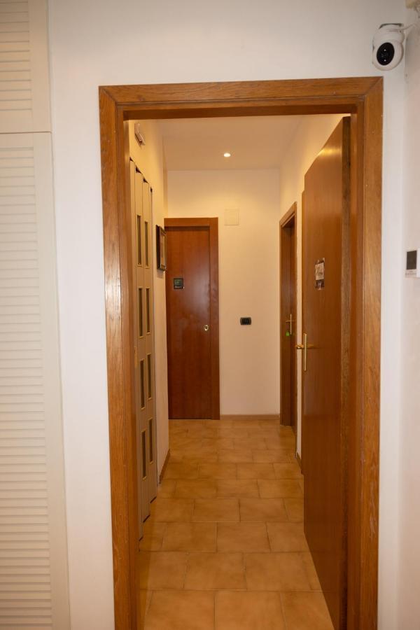 Mirea'S Rooms Ascoli Piceno Exterior foto